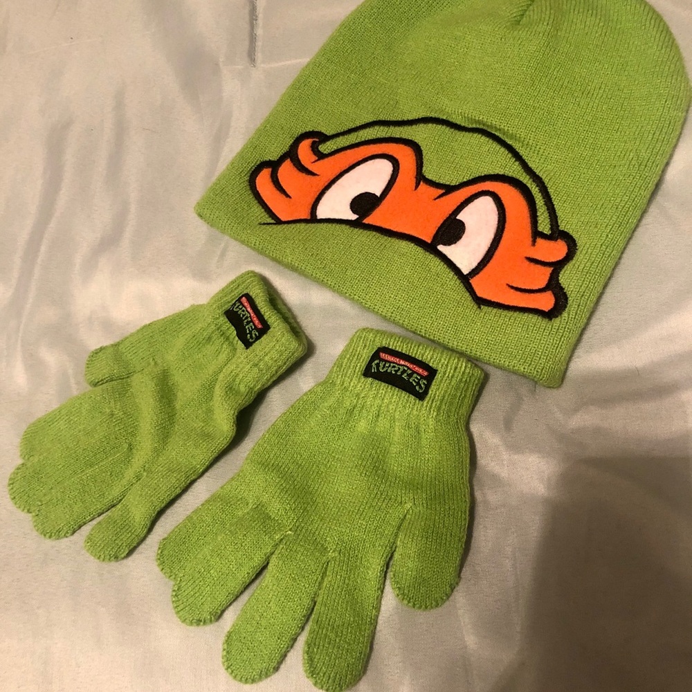 Kids Ninja Turtle Beanie & Gloves